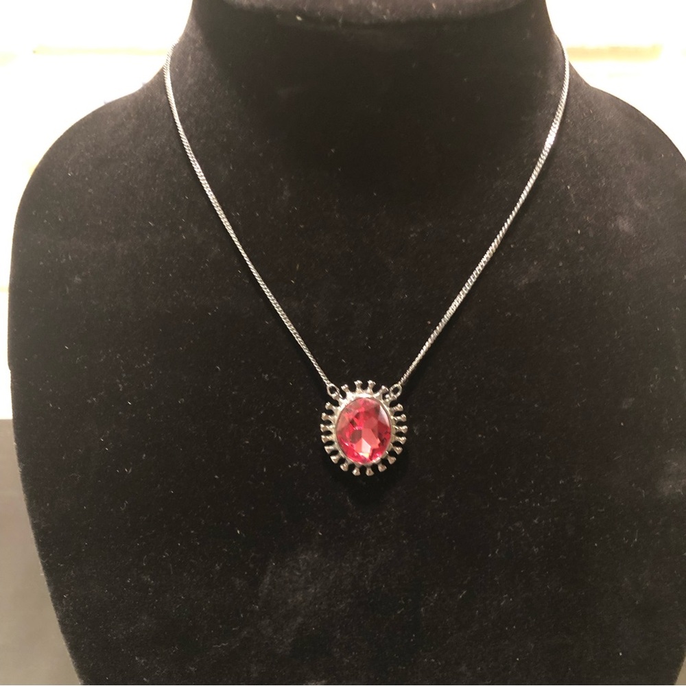 Gothic Necklace - Picture 2 of 4
